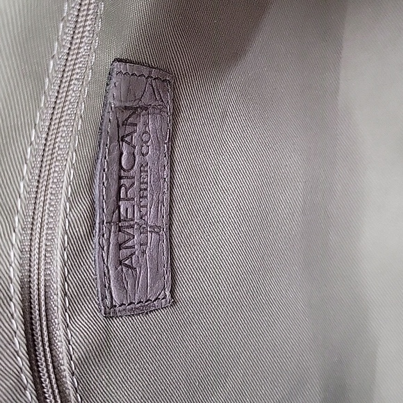 American Leather Co Gray Croc Embossed Shoulder Bag - Picture 15 of 15